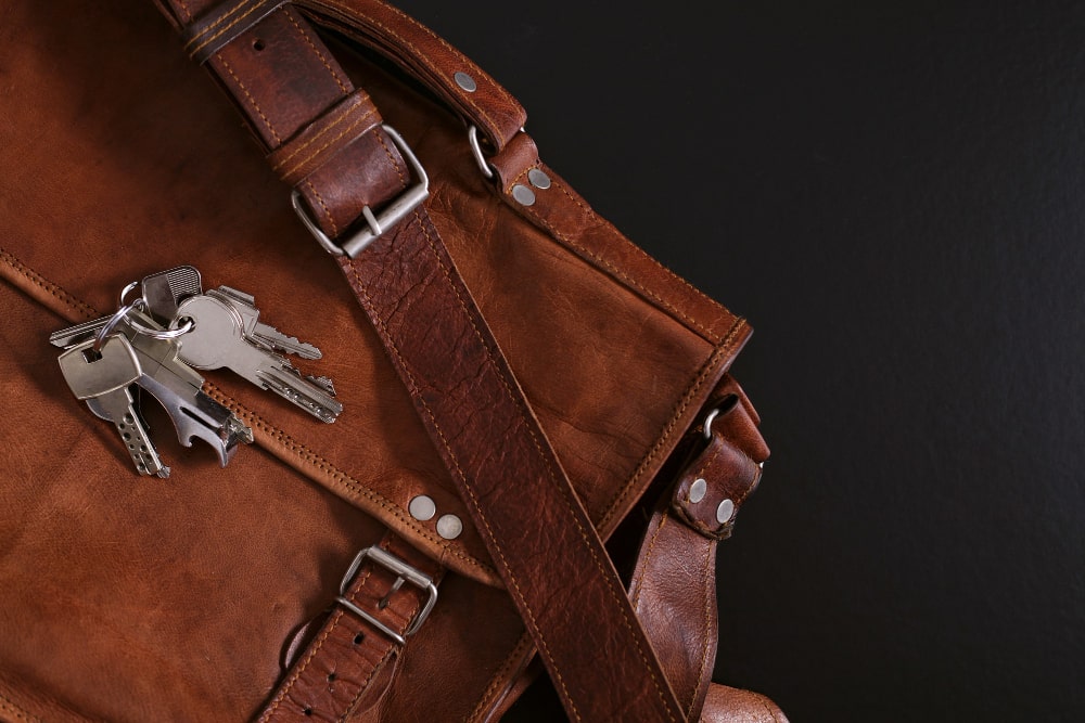 leather-briefcase-min
